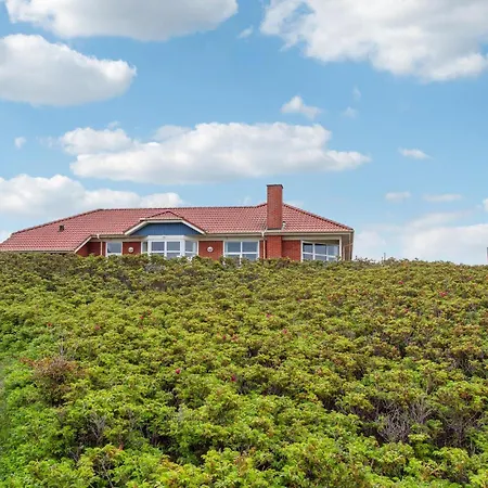 4 Bedroom Stunning In