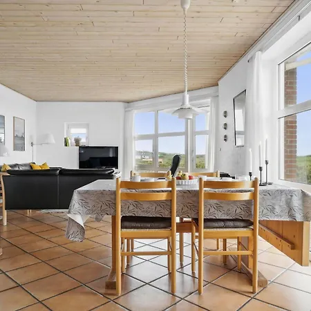 4 Bedroom Stunning In * Thisted