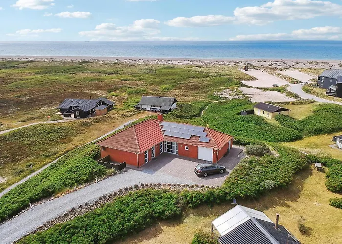 4 Bedroom Stunning In * Thisted